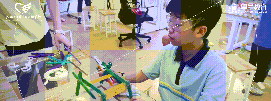 冬令营招募|走近世界名校，探索火星机器人的制作研发