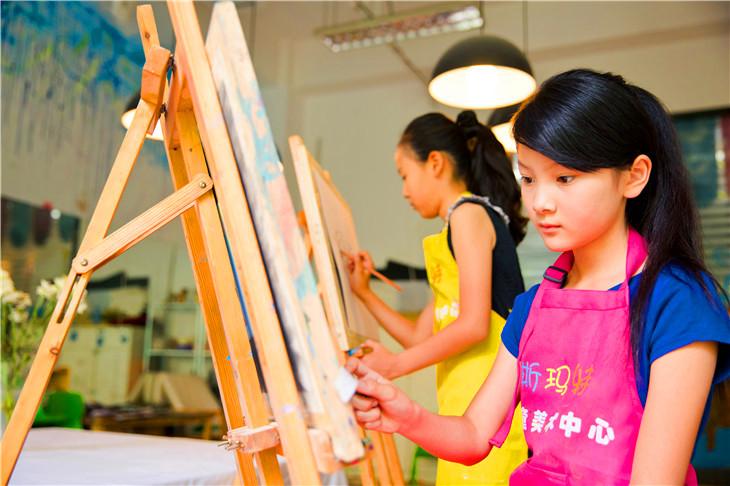 为什么要加盟儿童美术培训品牌